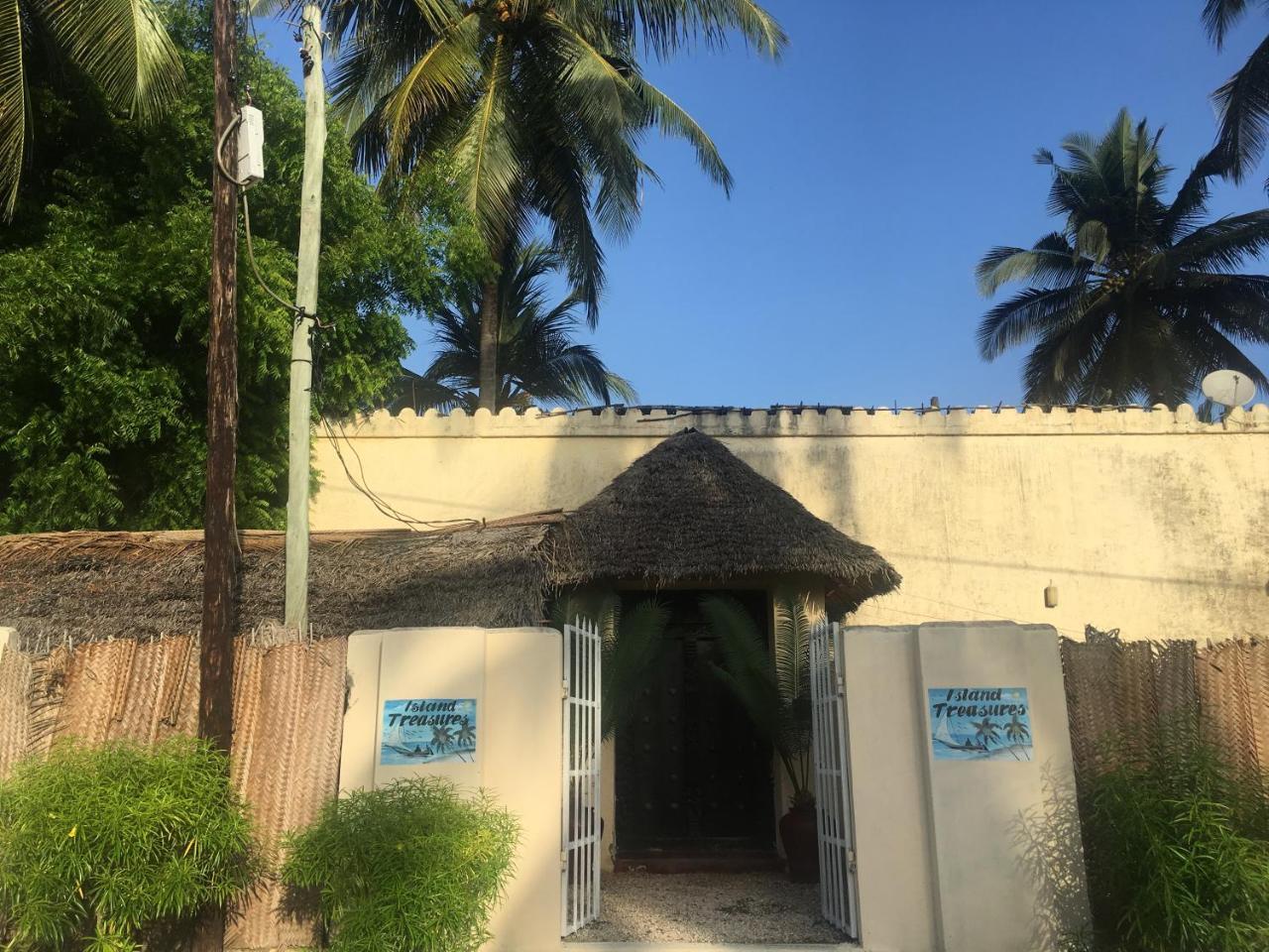 Villaer Island Treasures Bwejuu